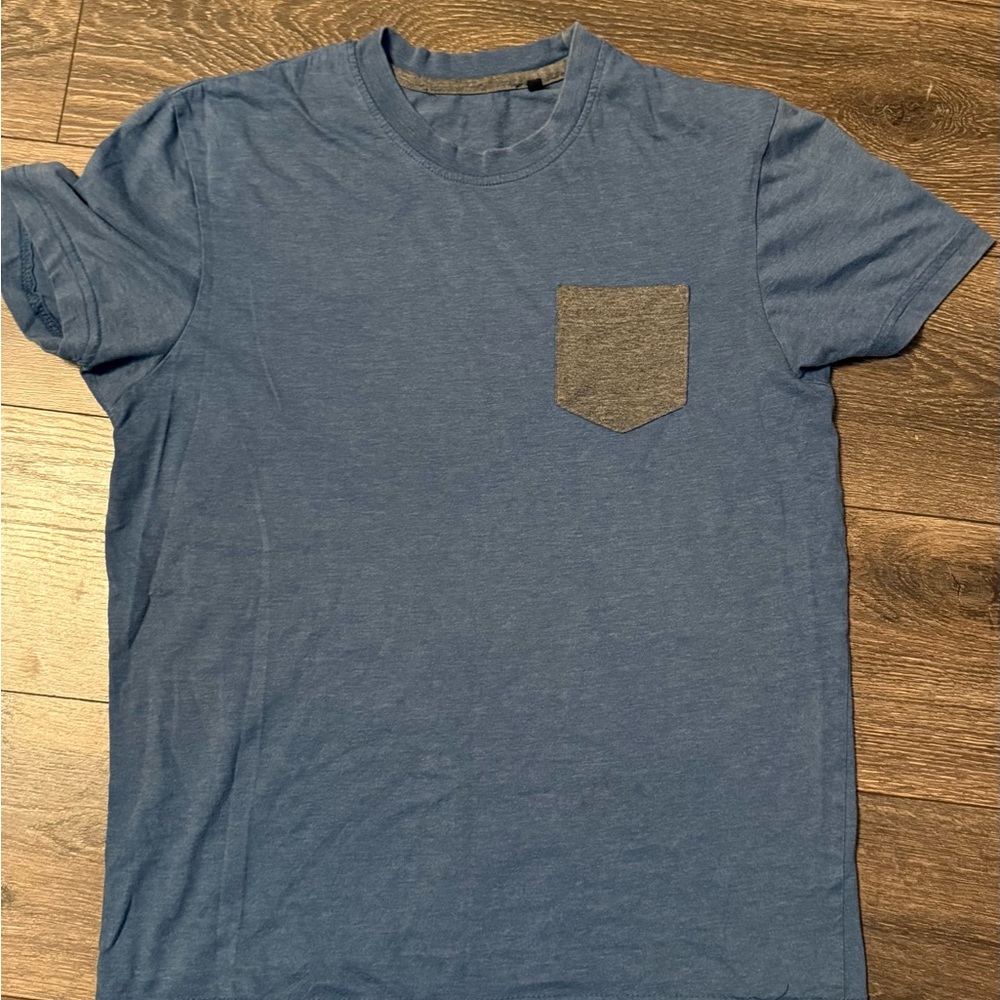 Blue Crew Neck T-Shirt with Gray Pocket